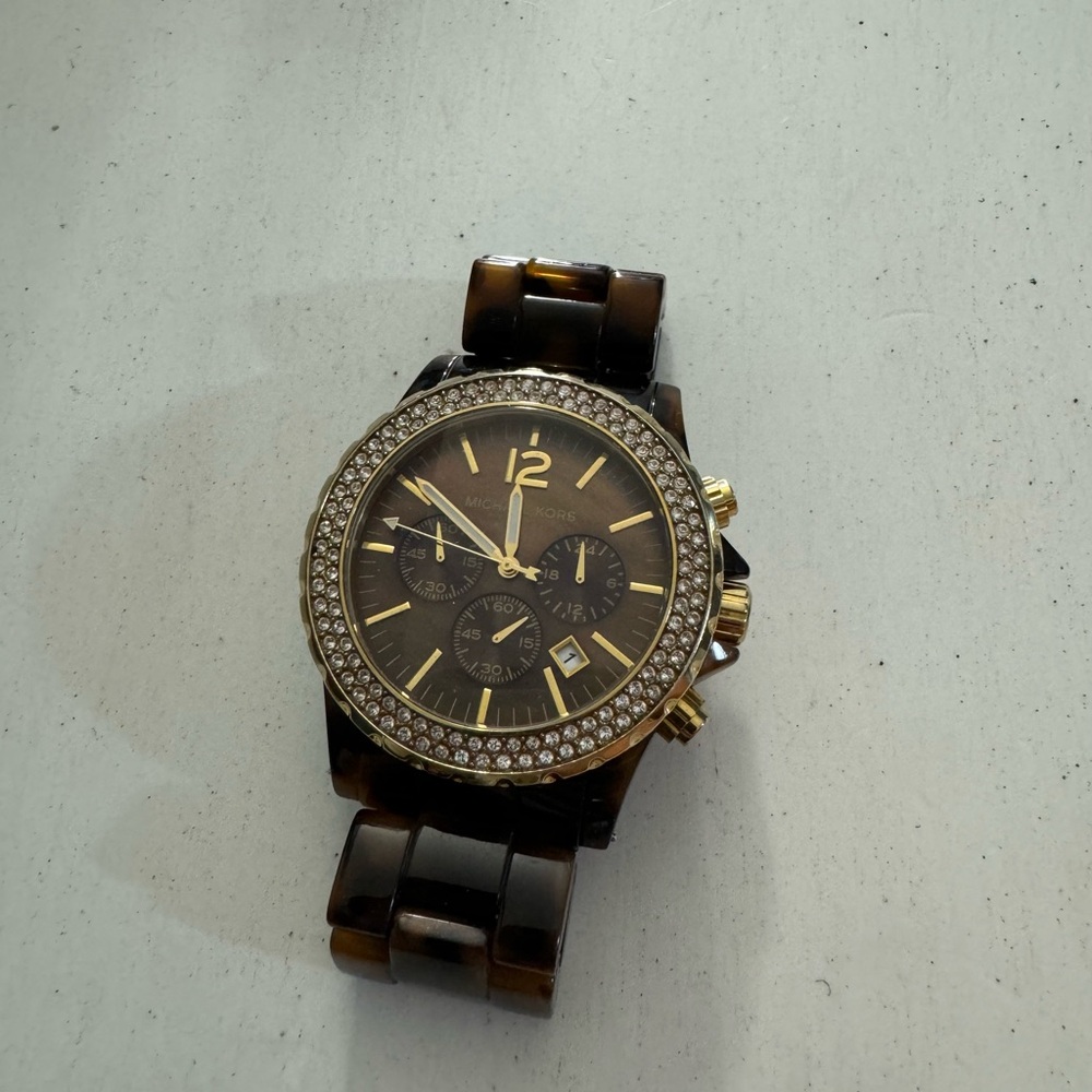Michael Kors Women’s tortoise MK5557 watch